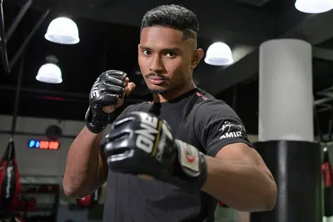 Amir Khan.