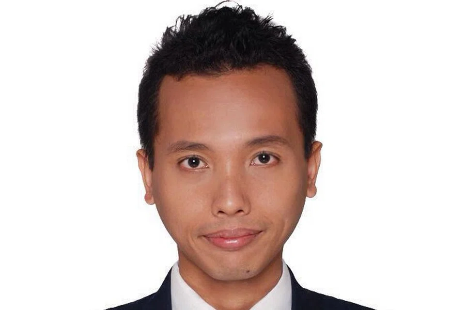 ENCIK SAIFUL: Bincangkan peri pentingnya membeli insurans perjalanan. 