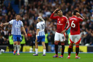 Para pemain United termasuk Casemiro (dua dari kanan) dan Martinez (kanan) tidak boleh leka dan cuai semasa bertemu Liverpool, seperti semasa mereka tewas kepada Brighton.
