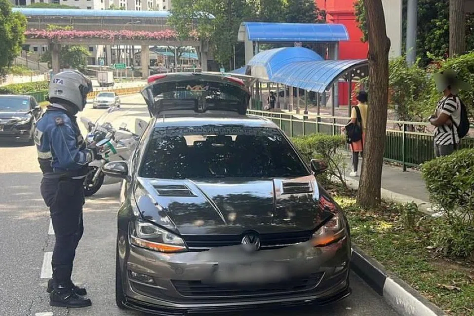 Khidmat kereta sewa secara haram ini dikesan LTA.
