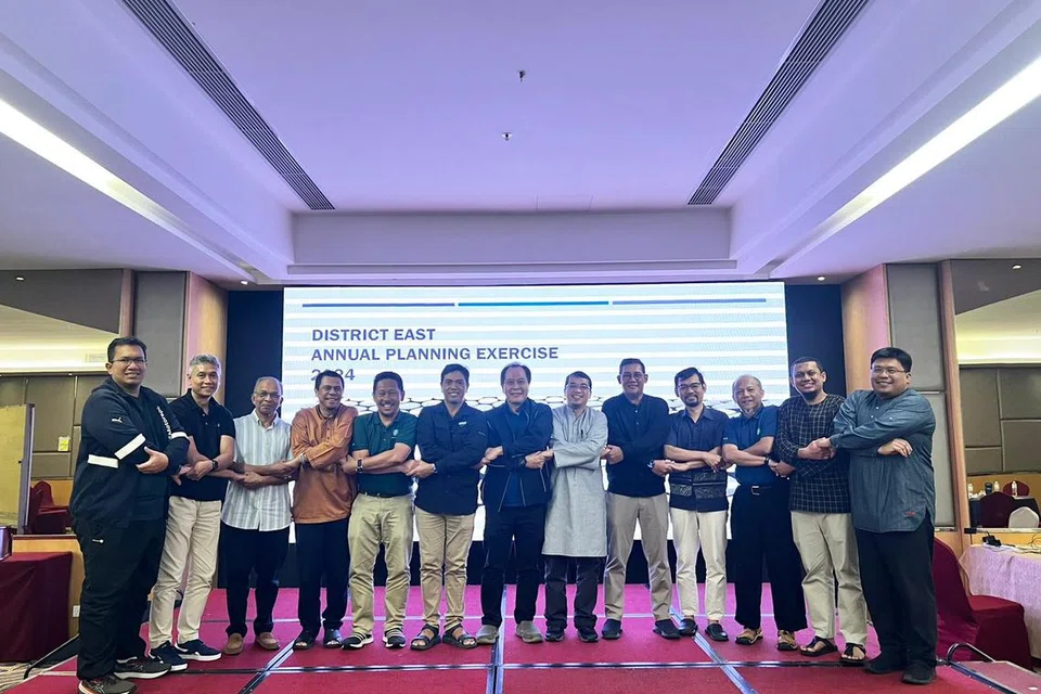Pengerusi Masjid-Masjid Daerah Timur komited berkhidmat untuk jemaah. Gambar diambil pada 2024. (Tiada dalam gambar: Allahyarham Haji Alla’udin Mohamed, Pengerusi Masjid Khalid, dan Ustaz Haji Dr Mohamed Ali, Pengerusi Masjid Khadijah.)