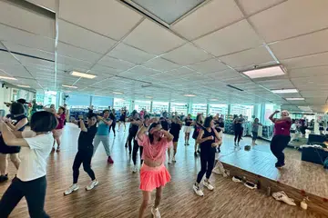 jurulatih Zumba, penutupan True Fitness, kerjaya kecergasan
