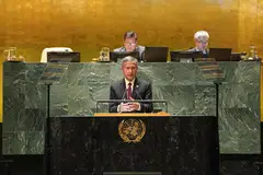 PELBAGAI KRISIS KINI DIHADAPI: Gambar menunjukkan Menteri Ehwal Luar, Dr Vivian Balakrishnan berucap semasa sesi ke-78 Perhimpunan Agung Pertubuhan Bangsa-Bangsa Bersatu (Unga) di New York. 