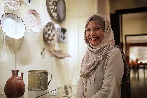 PENGURUS BESAR: Cik Asmah Alias, yang sebelum ini merupakan Timbalan Pengarah divisyen pendekatan di Lembaga Warisan Negara (NHB) kini Pengurus Besar Taman Warisan Melayu. - Foto BH oleh GIN TAY