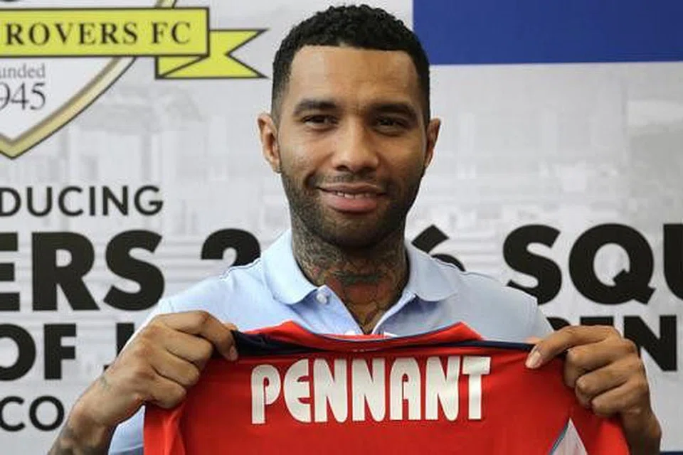 JERMAINE PENNANT: Tarikan terbesar dalam sejarah 21 tahun Liga-S. Moga beliau dapat bantu meniup angin segar bagi mengembalikan kerancakan liga setempat ini. - Foto fail