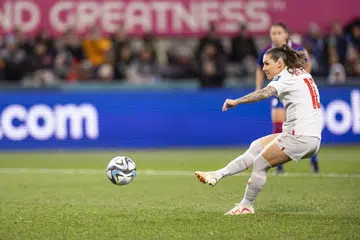 GOL PEMBUKAAN PERLAWANAN: Pemain sayap Switzerland, Ramona Bachman, menjaringkan gol daripada petak penalti ketika menentang Filipina dalam perlawanan kedua Kumpulan A di Piala Dunia Wanita 2023 pada Jumaat.