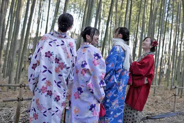 CUKAI SUMBER DANA: Cukai yang bermula sejak awal bulan lalu itu diperkenalkan sebagai satu cara menyediakan sumber dana bagi meluas dan mempertingkat prasarana pelancong di Jepun. - Foto AFP