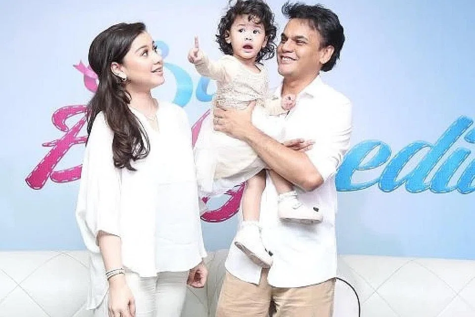 KEMBALI BERLAKON: Setelah lama menyepi selepas bergelar isteri kepada pelakon Yusry Abdul Halim (kanan) dan ibu kepada dua cahaya mata, Lisa Surihani (kiri) akan beraksi dalam drama 10 episod, Jibril arahan Megat Shahrizal. - Foto NSTP 