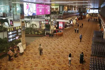 KES IMPORT TERMASUK WARGA SINGAPURA: Dua warga Singapura yang pulang dari Filipina adalah antara lapan kes import Covid-19 yang baru dikenal pasti Kementerian Kesihatan (MOH) pada Jumaat (16 Oktober). - Foto BH oleh JASON QUAH