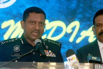 Timbalan Pengerusi Yayasan Pencegahan Jenayah Malaysia Selangor, Datuk Seri A Thaiveegan membuat pengumuman dalam satu sidang media di Ibu Pejabat Polis Daerah Shah Alam, pada 6 Januari.