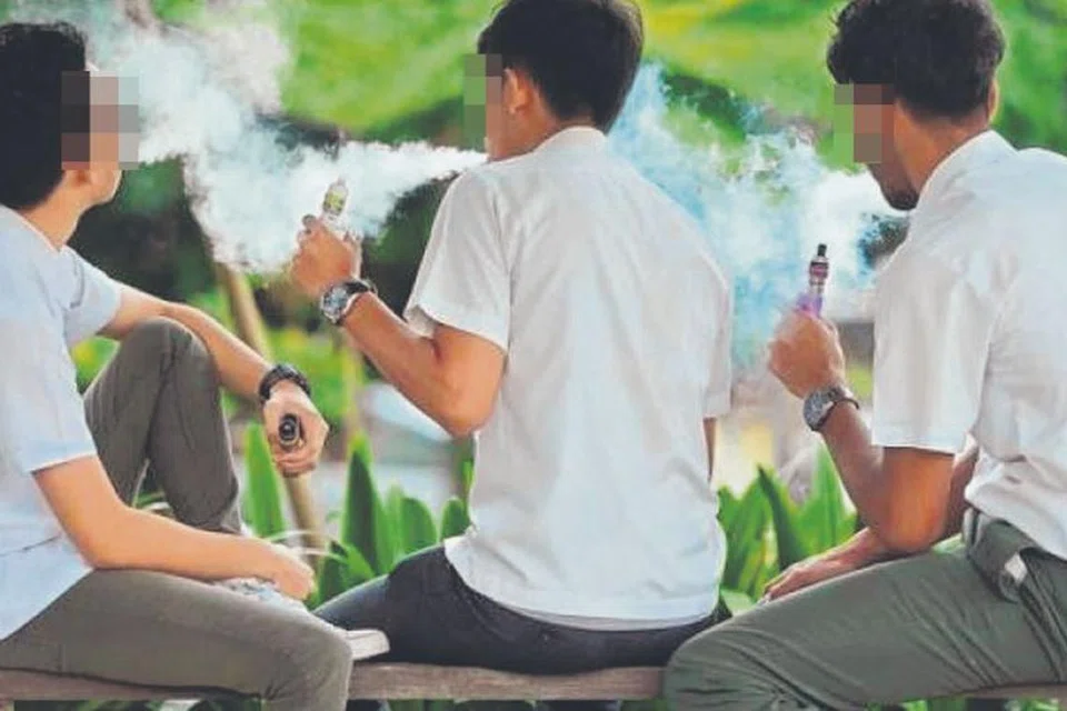 Hampir 20,000 murid dan pelajar sekolah di Malaysia dikesan terbabit menghisap rokok elektronik atau ‘vape’ pada 2024.  