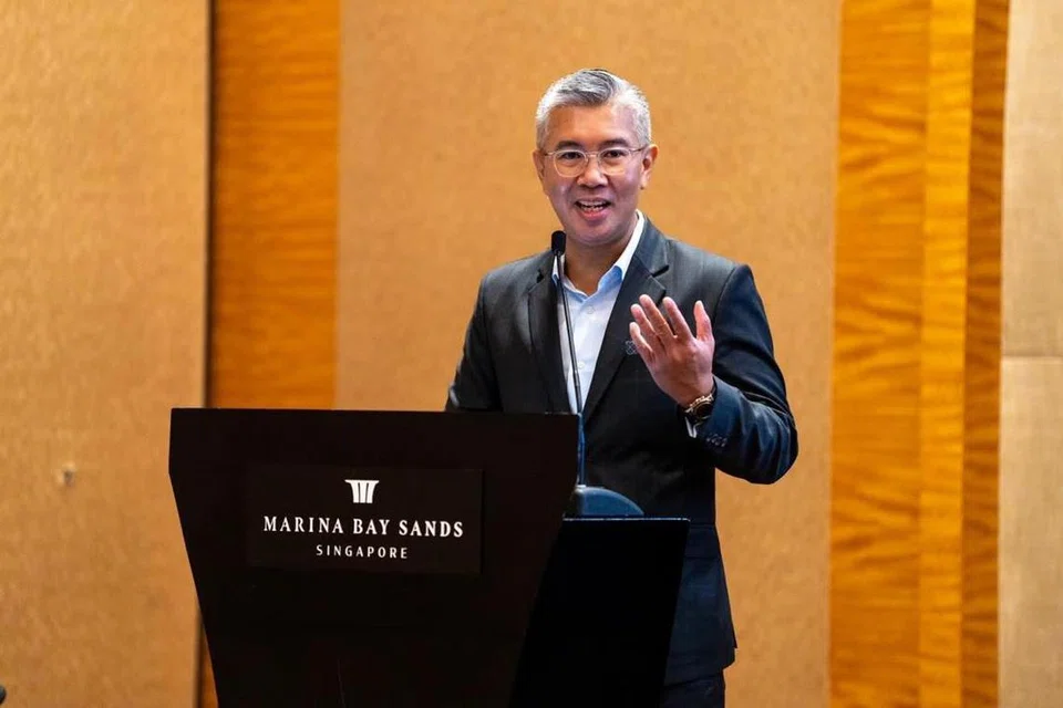 Menteri Pelaburan, Perdagangan dan Industri Malaysia, Tengku Datuk Seri Zafrul Tengku Abdul Aziz. 