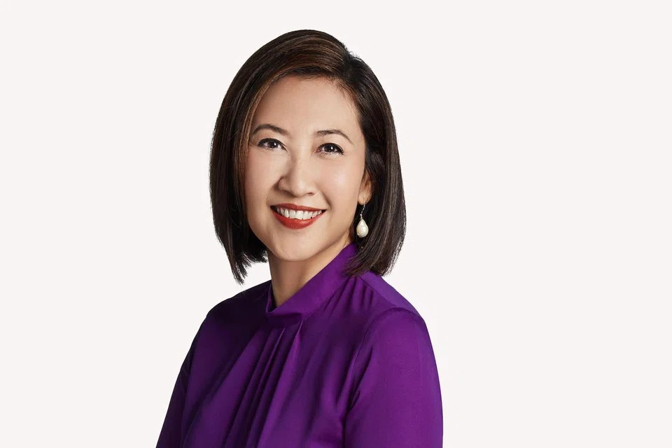 NANTI KESINAMBUNGAN KISAH: Sharon Ismail teruja melihat bagaimana keserasiannya dengan Norman Ishak dapat dibina dalam drama Inggeris, ‘128 Circle’ kelak.