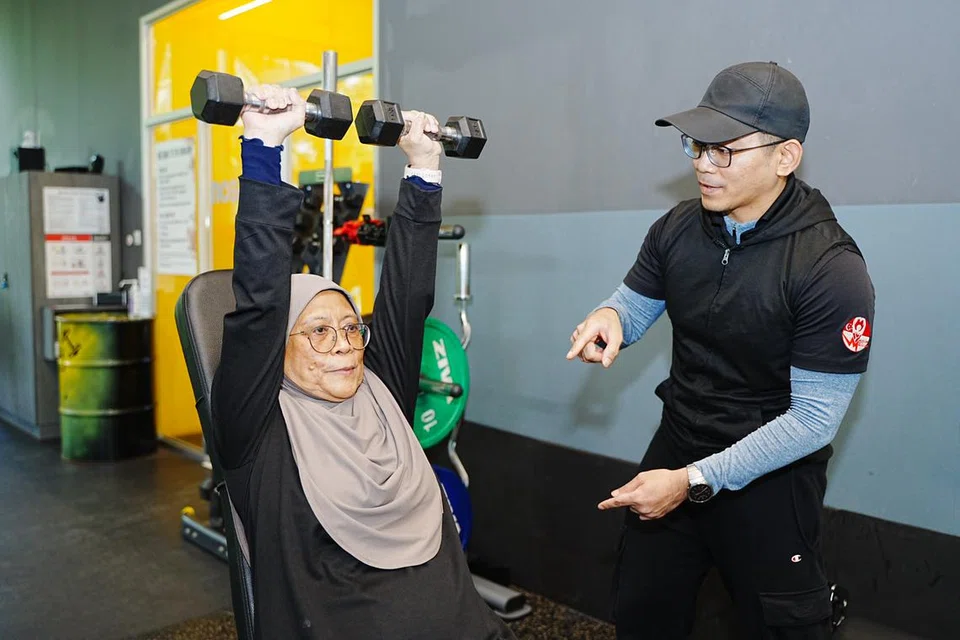 Singapura, Noriah Salikin, gim, angkat berat