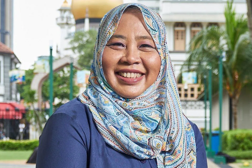 Pengurus Besar Yayasan Warisan Melayu (MHF), Cik Julina Khusaini