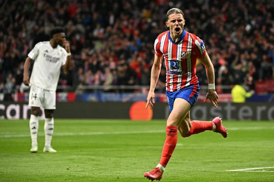 Pemain tengah Atletico Madrid Conor Gallagher meraikan gol tunggalnya pada minit-minit awal perlawanan.