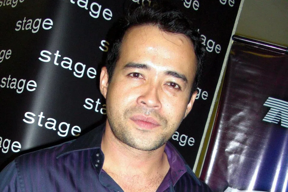 TONY EUSOFF: Dalam catatan Facebooknya, pelakon kelahiran Sarawak ini berasa kesal di atas perbuataannya memiliki dadah terlarang semasa diberkas di ICQ Tuas pada Selasa lalu.