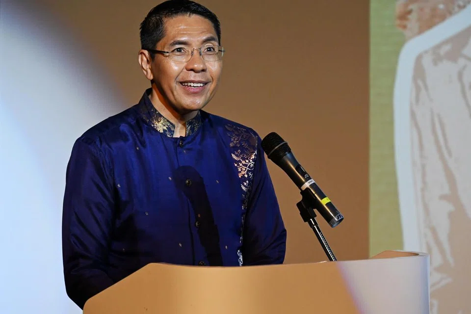 Menteri di Pejabat Perdana Menteri, Dr Mohamad Maliki Osman, mengumumkan pusingan kedua geran untuk menerbitkan buku semasa acara pelancaran novel kanak-kanak anjuran Jawatankuasa Pembelajaran dan Penggalakan Penggunaan Bahasa Melayu (MLLPC) pada 15 Februari. 
