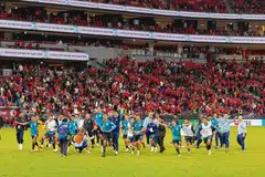 pasukan Singa, Stadium Kai Tak, bola sepak, Piala Asia