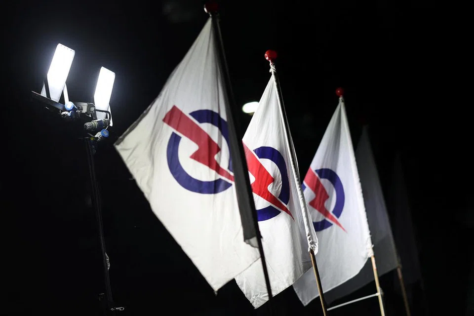 pap, rapat, manifesto 