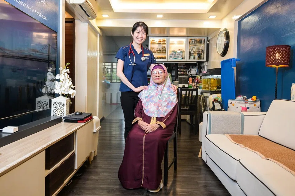 Dr Michelle Soo, pesakit, NUHS@home