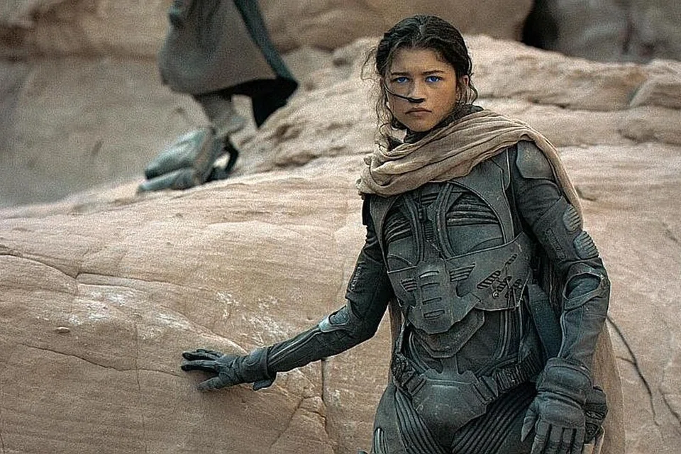 BAWA KISAH ATASI RASA TAKUT: 'Dune' yang dijayakan Zendaya sebagai wirawati bernama Chani sarat dengan kisah kemanusiaan. - Foto WARNER BROS 