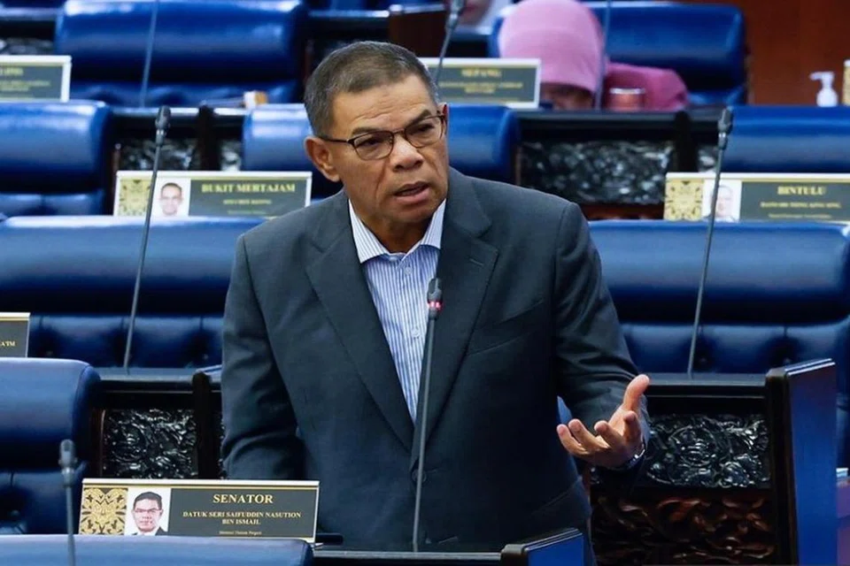 M’sia, pintu masuk, imigresen, Datuk Seri Saifuddin Nasution Ismail