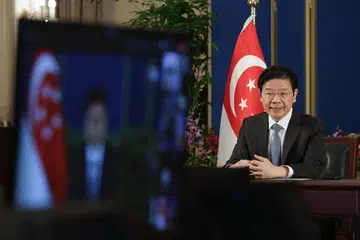 Perdana Menteri Lawrence menyandang tugas berat sebagai Perdana Menteri untuk membawa Singapura ke tahap selanjutnya. 