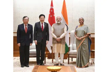 PERTEMUAN MESRA: DPM Encik Lawrence Wong (dua dari kiri) bertemu Perdana Menteri India, Encik Narendra Modi (dua dari kanan), kelmarin sebagai sebahagian daripada lawatan lima hari beliau ke India. Bersama mereka ialah Menteri Perdagangan dan Perusahaan, Encik Gan Kim Yong (kiri), dan Menteri Kewangan dan Ehwal Korporat India, Cik Nirmala Sitharaman. - Foto MCI