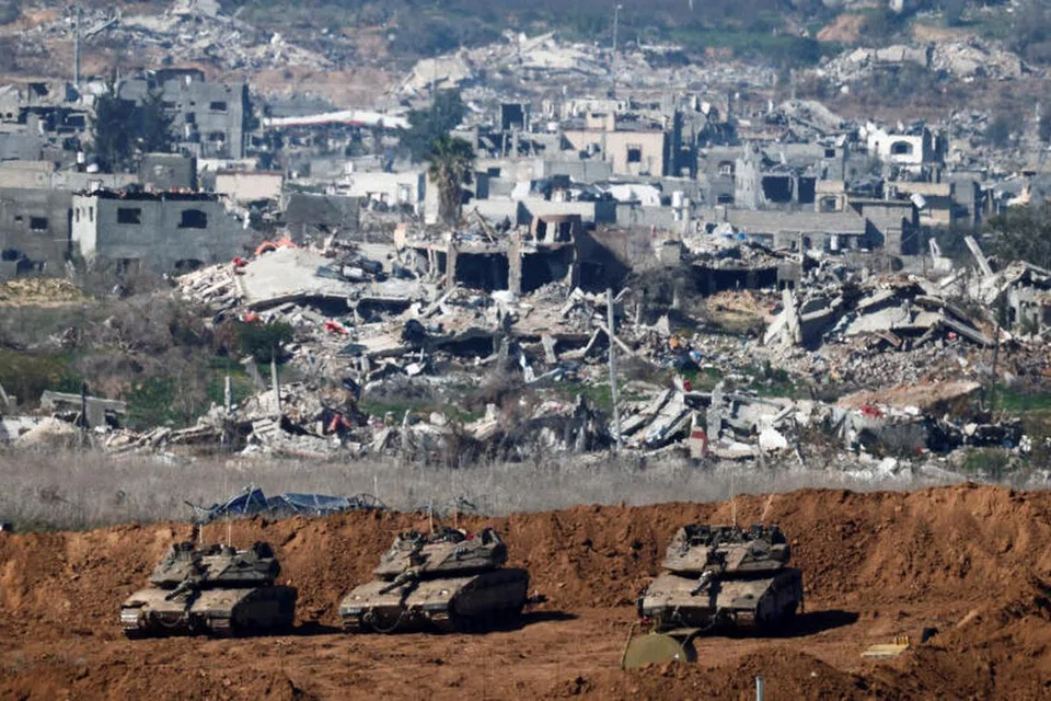 Kereta kebal tentera Israel dilihat berhampiran sempadan dengan Gaza pada 21 Januari, di tengah-tengah gencatan senjata antara Israel dengan Hamas yang berkuatkuasa 19 Januari.