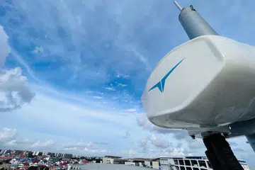 TERIMA DANA: Syarikat pemula laser tanpa wayar, Transcelestial, yang berpangkalan di Singapura ini mengumpul AS$10 juta ($13.2 juta) dalam putaran pendanaan awal dari Airbus Ventures. 