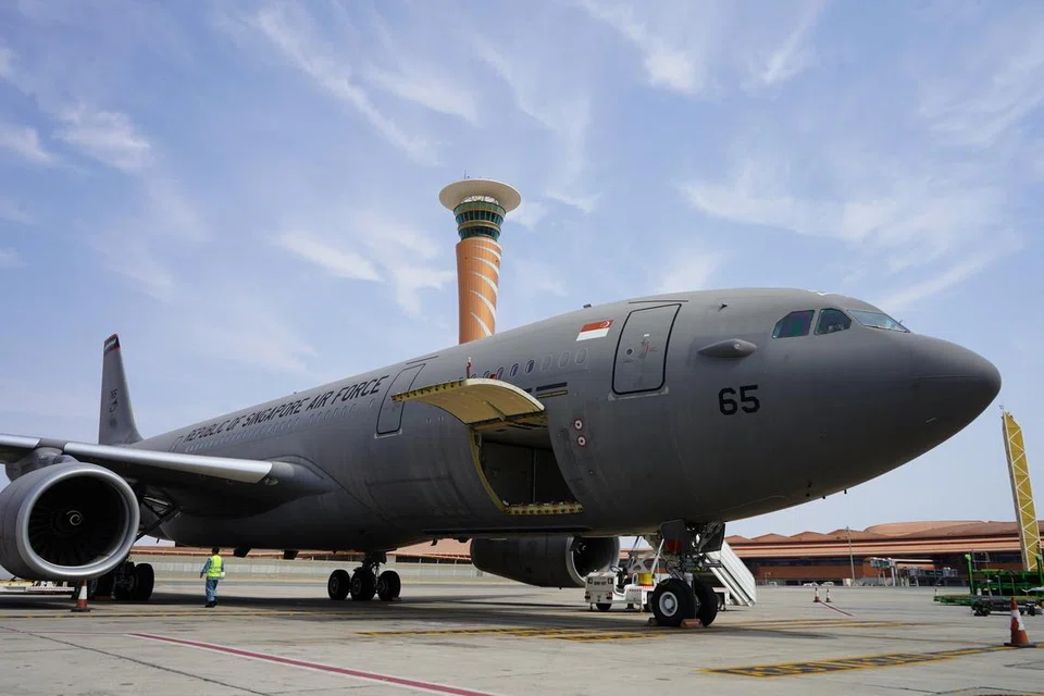 Pesawat Pengangkutan Tangki Pelbagai Peranan (MRTT) A330 Angkatan Udara Republik Singapura (RSAF) yang dinamakan SAF14, membawa warga Singapura pulang ke Singapura dari Jeddah, Arab Saudi. 