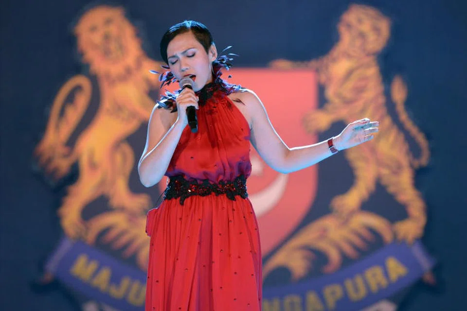 SENTIASA DI HATI: Magis lagu ‘Home’ dendangan Kit Chan akan memberi kesan buat warga Singapura di mana-mana diri mereka berada.