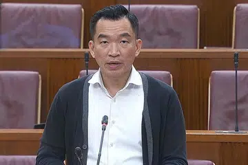 ENCIK ERIC CHUA