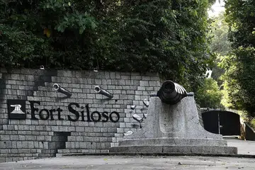 - Foto BH oleh DESMOND FOO