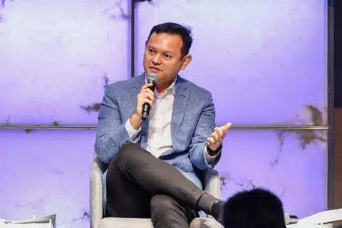 UNDANG-UNDAG BARU: Menteri Negara Kanan (Tenaga Manusia), Encik Zaqy Mohamad, di Dialog Pelbagai Pihak Berkepentingan mengenai Perundangan Kesaksamaan Tempat Kerja pada Khamis. - Foto KEMENTERIAN TENAGA MANUSIA