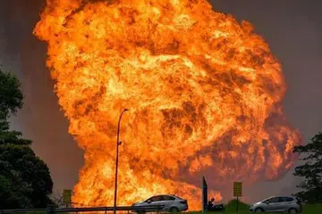 Struktur tanah yang lemah menyebabkan pergerakan paip gas bawah tanah milik Petronas di Putra Heights, Subang Jaya, Selangor, pada 1 April lalu, mencetuskan letupan dan kebakaran besar.