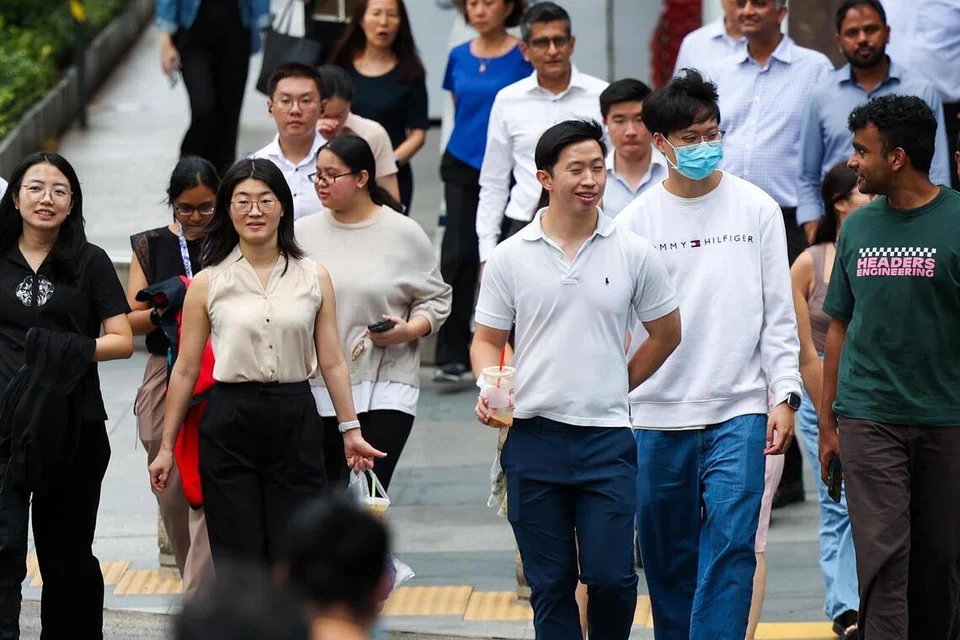penjawat awam, kenaikan gaji penjawat awam Singapura, PSD Singapore, gaji sektor awam 2026, AUPE, Sanjeev Tiwari, skim pengurusan eksekutif, perkhidmatan awam kompetitif