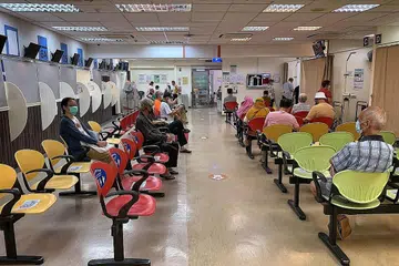 DOS VAKSIN DIGANTIKAN: Kesilapan dalam pemberian vaksin mengakibatkan enam kakitangan dan 111 pesakit menerima dos yang jauh lebih rendah vaksin Covid-19. - Foto BH oleh KEVIN LIM