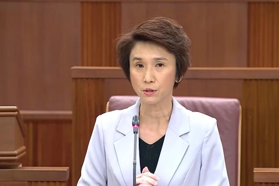Menteri Negara Kanan (Perdagangan dan Perusahaan), Cik Low Yen Ling.