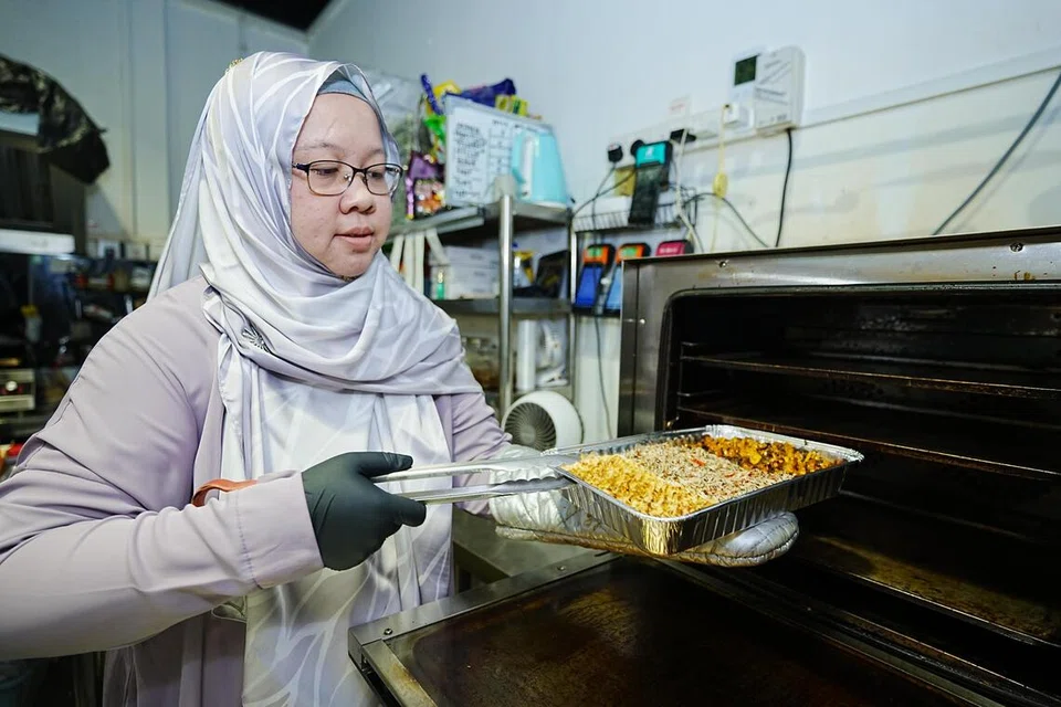 Rahsia kejayaan Raisu Good, yang dikendalikan oleh pemiliknya, Cik Raodah Arshad, terletak pada ketelitian dalam menjaga mutu di samping berinovasi. 