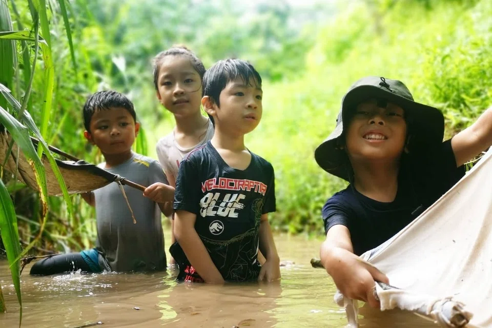 Antara pengalaman yang akan dilalui peserta Longkang Adventures ialah bermain secara lasak, seperti di dalam air berlumpur atau di longkang besar.