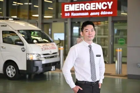 Dr Ivan Chua, Ketua dan Perunding Kanan Jabatan Perubatan Kecemasan Hospital Besar Singapura (SGH), pada majlis perasmian bangunan baharu itu.