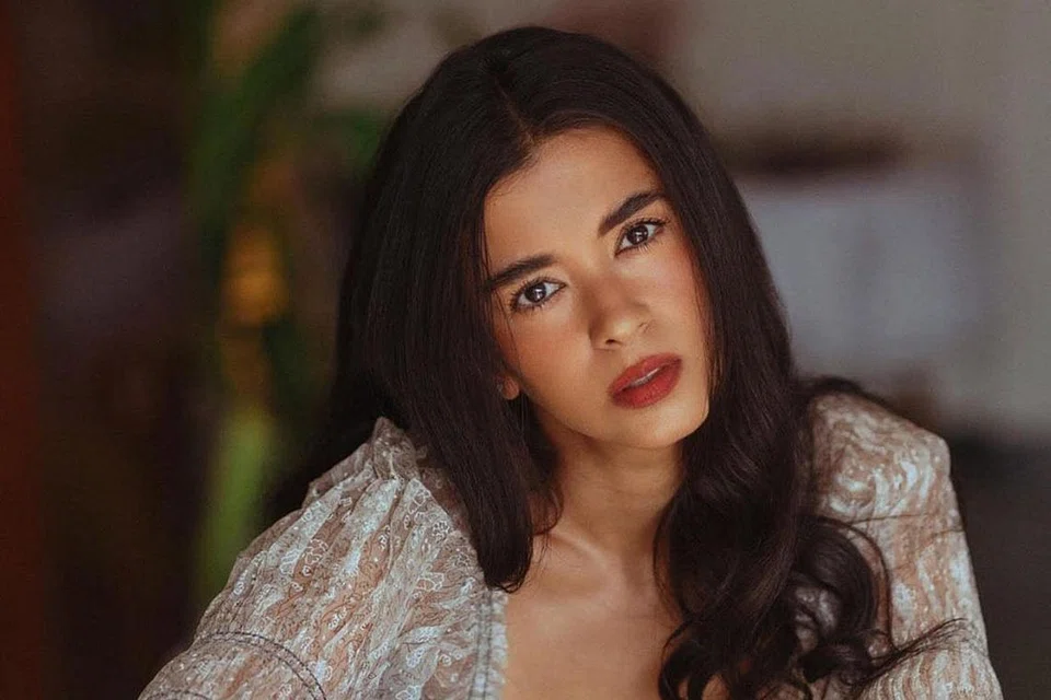 SABA AZAD: Ketika sakit baru-baru ini, turut mendapat perhatian keluarga Hrithik Roshan yang menghantarnya piza dan pasta. - Foto INSTAGRAM SABA AZAD