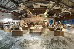 Sempena kempen Say YES to Waste Less, syarikat UnPackt menawarkan 10 peratus diskaun daripada menu kafe mereka di cawangan UnPackt Mandai Wildlife West untuk pengguna yang membawa bekas sendiri ketika membungkus makanan dari tarikh 14 Mei hingga 24 Jun 2024. 