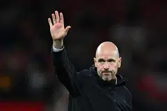 TIDAK BANGGA: Pengurus United Erik ten Hag tidak bangga dengan perlawanan pembukaan pasukannya semasa menentang Wolves.