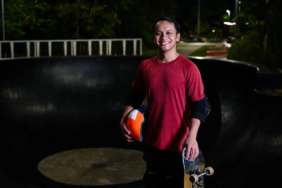 Bagi Muhammad Farris Abdul Rahman, detik mewakili Singapura sebagai atlet luncur selaju negara begitu manis kerana ia merupakan impian besarnya selama beberapa tahun.