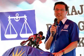 DATUK LIOW TIONG LAI: BN mesti terus berpegang pada prinsip perpaduan budaya dan mempertahankan keharmonian kaum di Malaysia. - Foto AFP