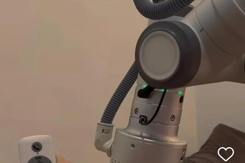 Robot, ‘SculptAI’, digunakan di syarikat yang menawarkan khidmat rangkaian estetik, Only Aesthetics, bagi rawatan mengempiskan perut.