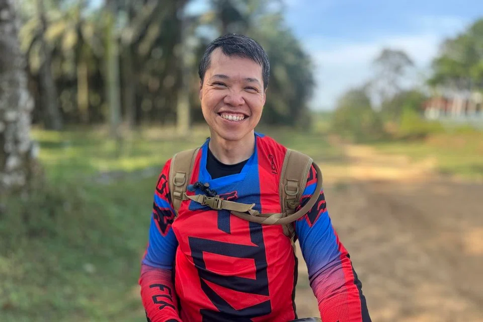  Encik Jeff Lau berkata beliau akan datang ke Tristan Park setiap beberapa bulan untuk menunggang bersama rakan-rakannya.